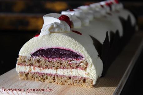 Bûche aux framboises et aux fruits rouges IMG_0815