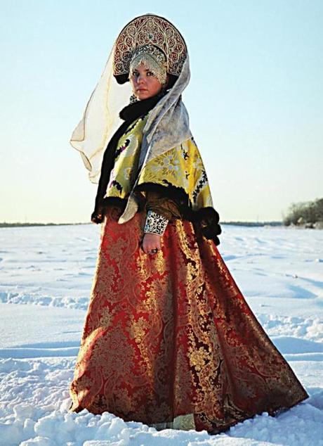 Costume traditionnel de Russie de la seconde partie du XVIIIème siècle