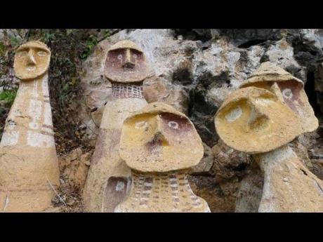 Les archéologues découvrent des sarcophages Chachapoyas au Pérou