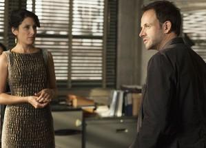 ELEMENTARY-Season-1-Episode-8-The-Long-Fuse-1.jpg