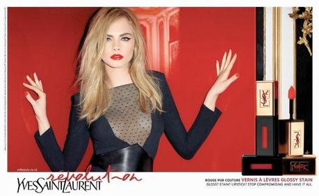 Une rentrée Yves Saint Laurent Beauté bien chargée pour Cara Delevingne...