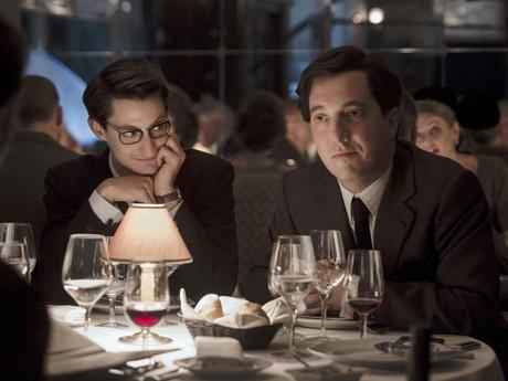 yves saint laurent 5 Yves Saint-Laurent, critique