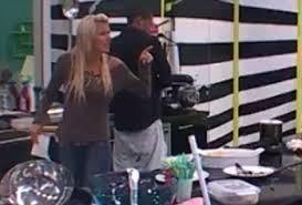 Anaïs, Vincent, Thomas, etc... les candidats de TVR ont l'insulte facile sur Twitter !