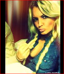 Anaïs, Vincent, Thomas, etc... les candidats de TVR ont l'insulte facile sur Twitter !