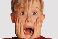 Macaulay-Culkin-pizza-2014