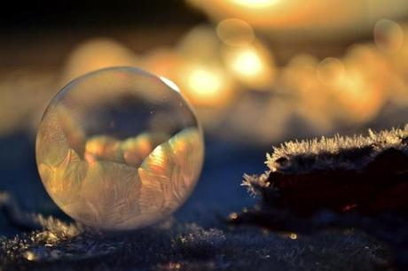 De superbes photos de bulles d'eau gelées