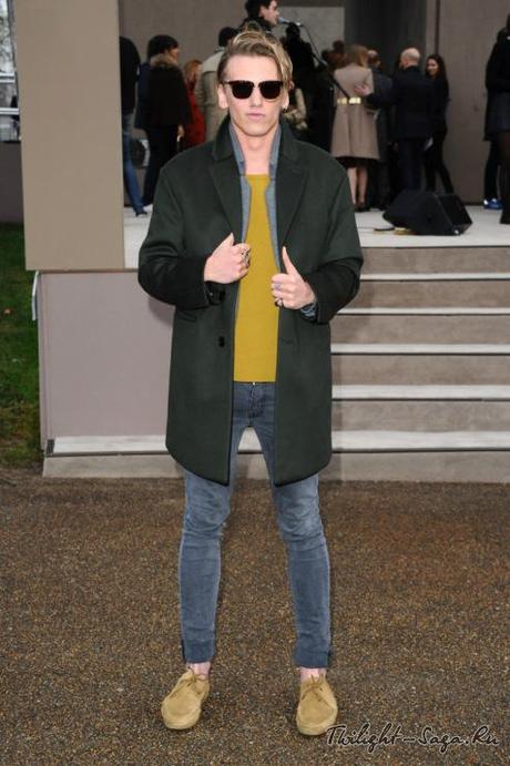 Jamie au Burberry Fashion Show