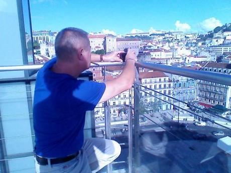 dos,portrait de dos,tourner le dos,faire le dos rond,plein le dos,mal au dos,blog littéraire de christian cottet-emard,portraits de dos,photographie,lac genin,lac gelé,venise,zattere,lisbonne,italie,portugal,viry,haut-jura,le fleix,dordogne,périgord,embarcadère,nantua,france,ain,rhône-alpes,aquitaine