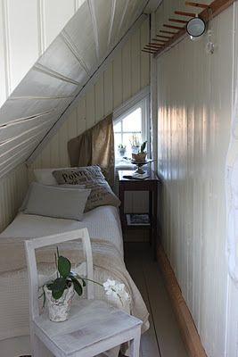 Une semaine, Une image sobriété simplicité pureté nook combles blanc biscornu 