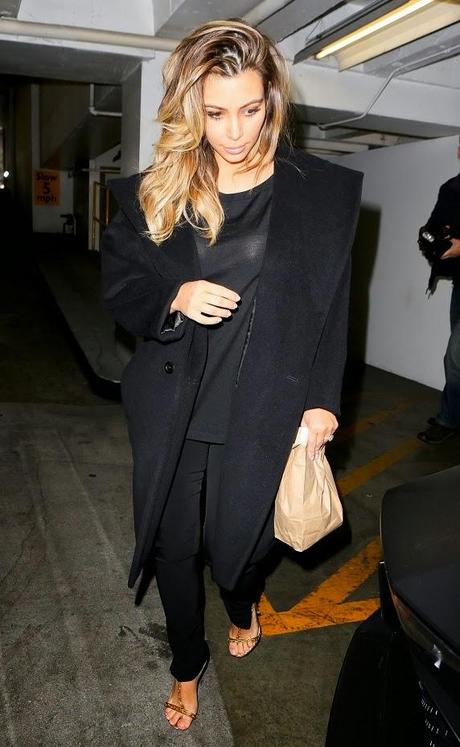 Kim Kardashian quitte un rendez-vous médical à Los Angeles - 12.01.2014