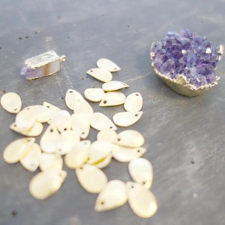 Work in progress #gemstones #jewellery #accessories #mode #fashion #tendance #nofilter #amethyst #pierres #gold