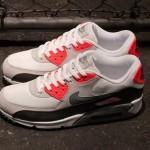 537384-108-nike-air-max-90-essential-white-cool-grey-infrared