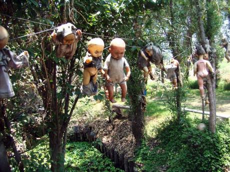 La glauque Île des poupées au Mexique