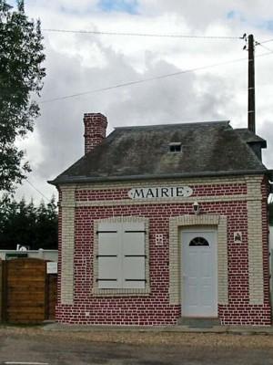 800px-Mairie-Faverolles-les-Mares02