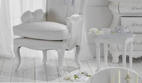 Meubles ivoires, objets opalins : découvrez notre sélection