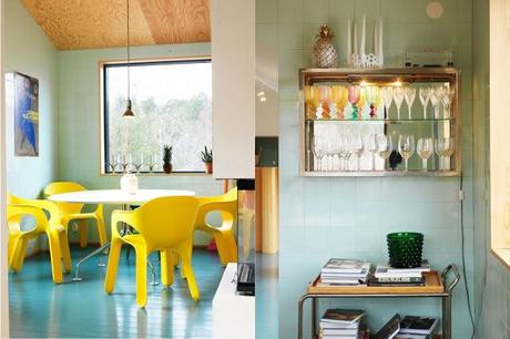 Une maison suédoise au parquet bleu