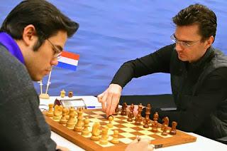 Echecs : Hikaru Nakamura (2789) 0-1 Loek van Wely - Photo © ChessBase  
