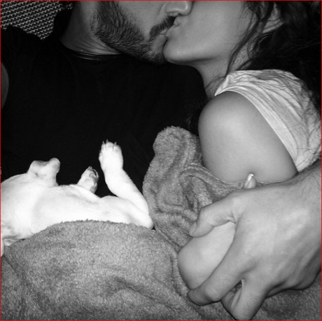 L'absence de Thomas au booking de Nabilla, inquiète les fans....