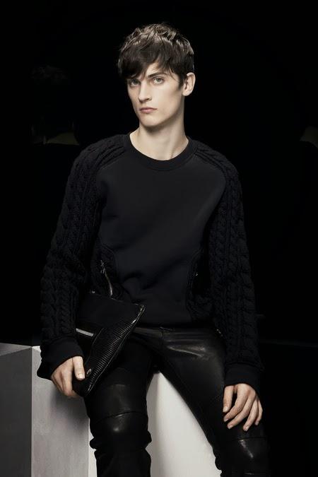 L'armada military chic de la collection Balmain homme pour l'hiver 2014...