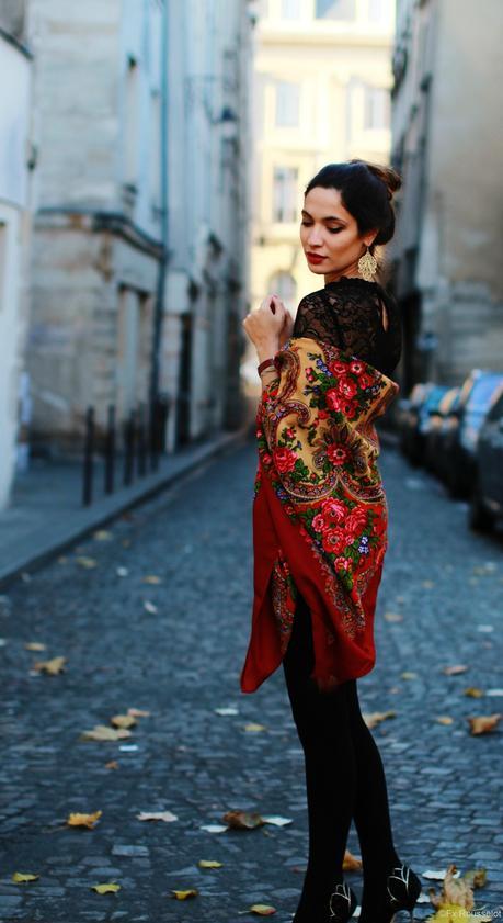 comment-porter-un-foulard-colorée-fleurie-luxe-femme-mode-paris-comtesse-sofia