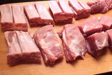 Travers de porc grillés à la citronnelle (sườn nướng sả)