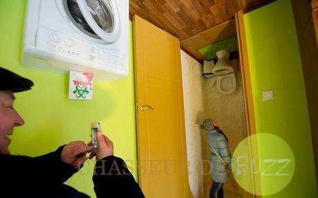 Marcher sur la tête maison à l'envers