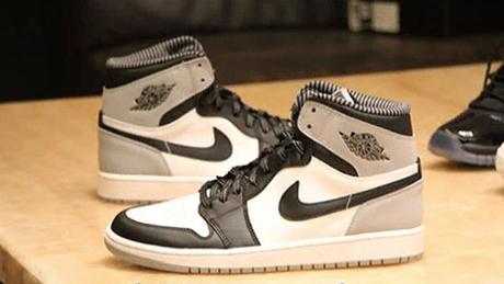 air-jordan-1-barons-01
