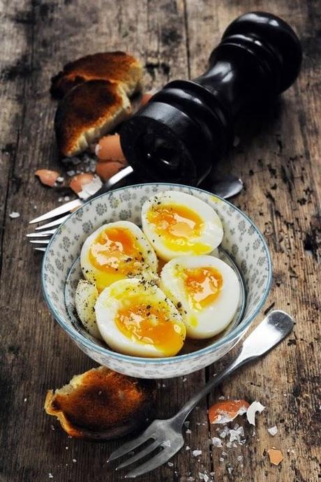 L'œuf, le plus grand des luxes de tous les jours ? Et si on préparait maintenant nos œufs coulants de demain matin ???