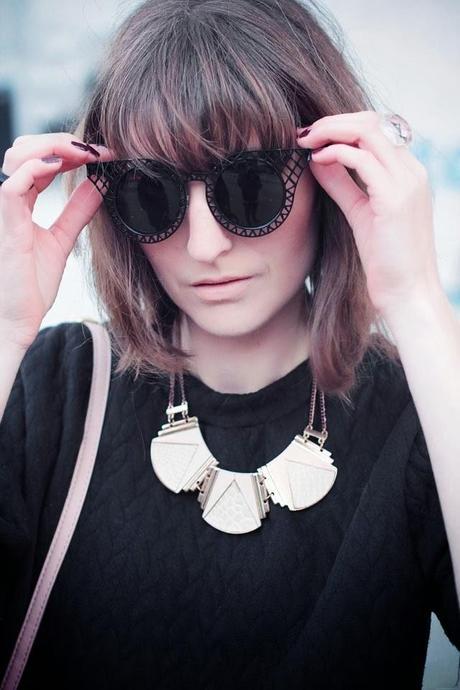 SEASHELL & TWO-PIECE DRESS SEASHELL & TWO-PIECE DRESS