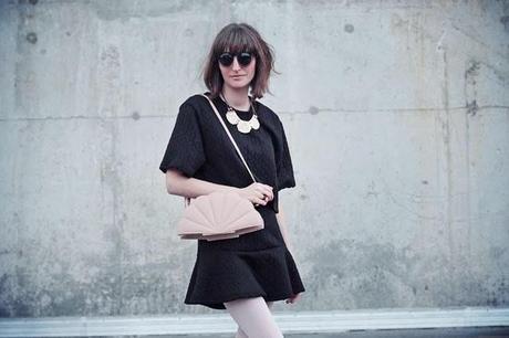 SEASHELL & TWO-PIECE DRESS SEASHELL & TWO-PIECE DRESS