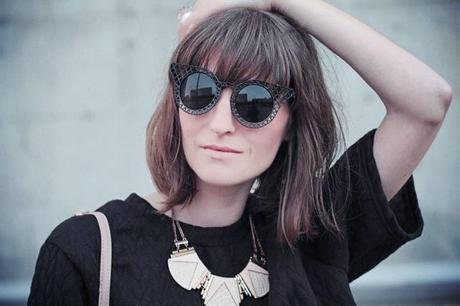 SEASHELL & TWO-PIECE DRESS SEASHELL & TWO-PIECE DRESS