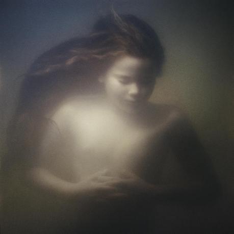 Esthétisme absolu dans les photographies de Desiree Dolron Desiree Dolron – Gaze / Photographies