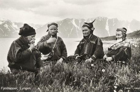 1928_Lyngen_Troms_Norway_group_Mountain_Sami_people_Photo_pcard