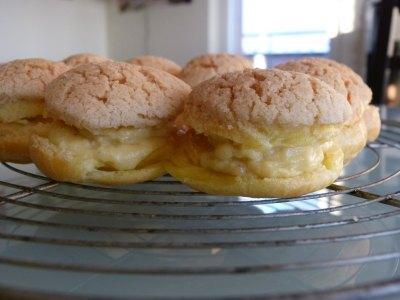 Couronne de Petits Choux, Craquelin, Crème Pâtissière Vanille...