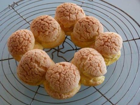 Couronne de Petits Choux, Craquelin, Crème Pâtissière Vanille...