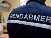 Elle mari coups couteau