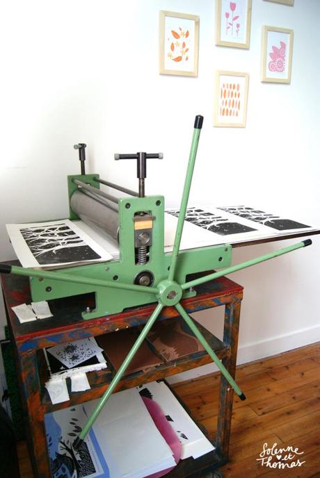 studiotomso-illustrations-linogravure-presse-2