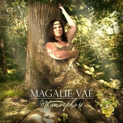 Magalie Vaé : 3 bonnes raisons de rire de la pochette de son album 