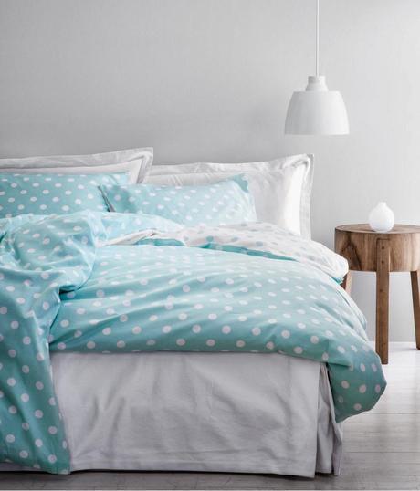 Linge de lit vert menthe à pois H&M via Nat et nature C'est le mois du blanc - chapitre 3