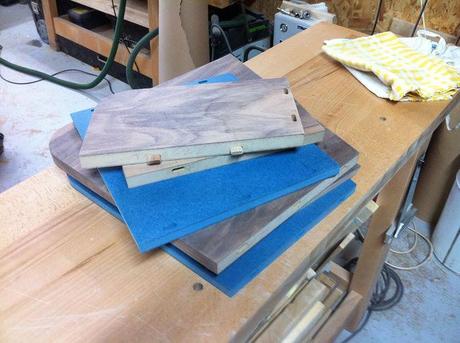 Ninety° chaise ou table par Gwénaëlle Follézou