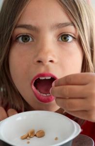 ALLERGIE aux cacahuètes: La désamorcer avec quelques grammes de farine  – The Lancet