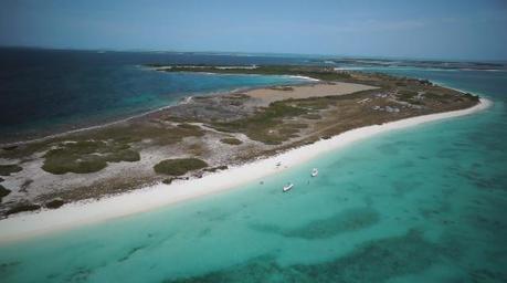 De superbes images filmées par des drones (Cinedrone) De superbes images filmées par des drones (Cinedrone)