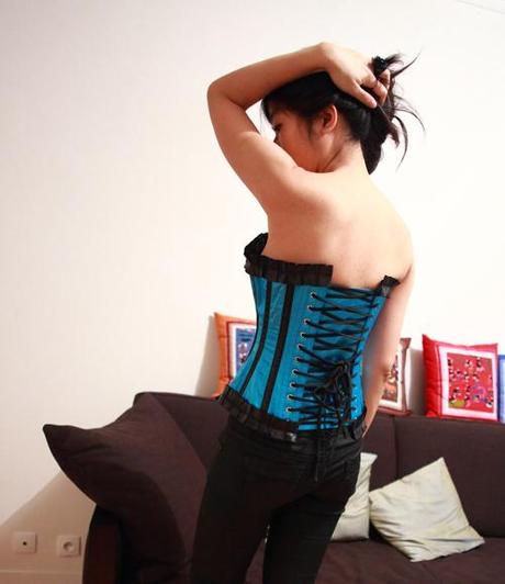 ~ Look au corset bleu ~