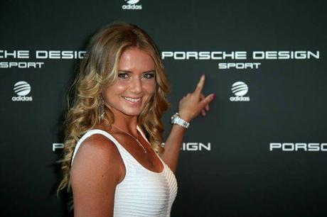 Daniela Hantuchova présente la nouvelle collection de Porsche Design Sport