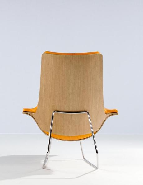  Max relaxing chair par Moise Studio