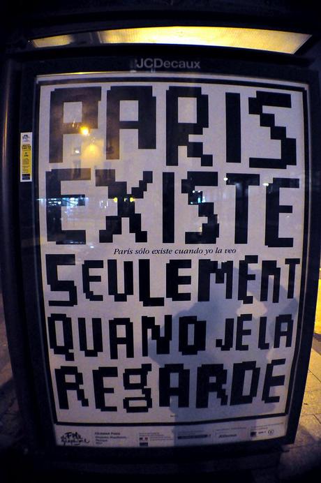 PARIS EXISTE SEULEMENT QUAND JE LA REGARDE