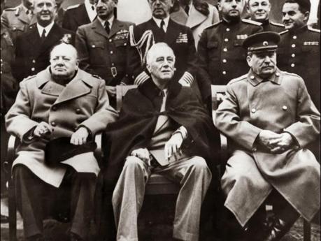 Yalta et Facebook