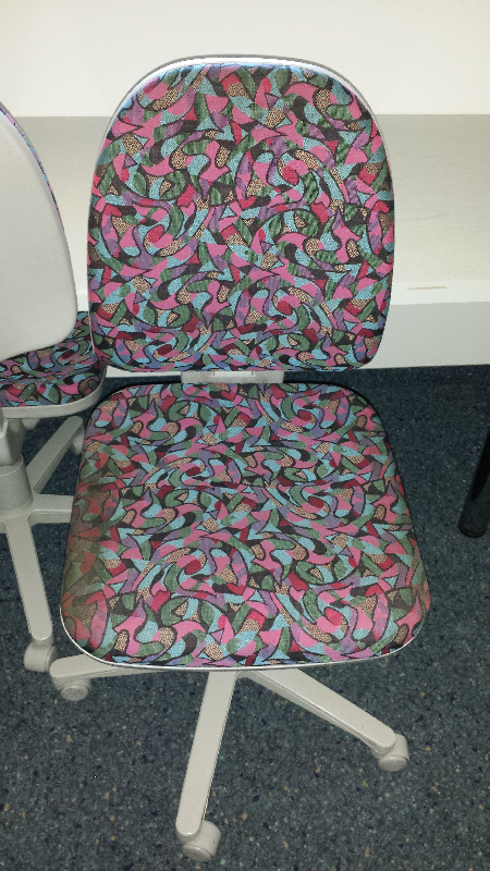 LES SIEGES MOCHES...