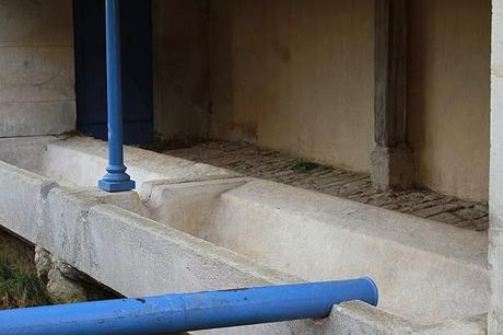 Goussaincourt : lavoir-fontaine-abreuvoir