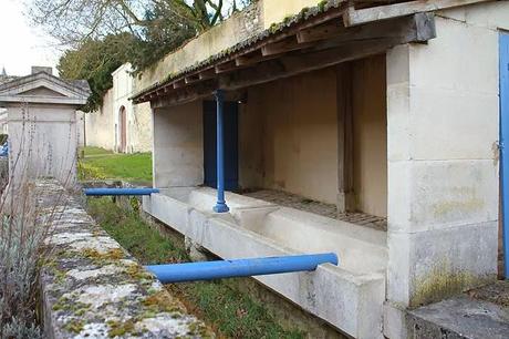 Goussaincourt : lavoir-fontaine-abreuvoir